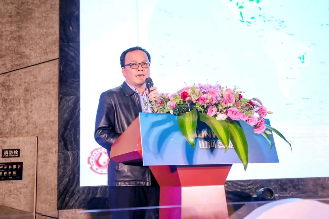 饕餮盛宴！星际官网注册智能•建华建材预制桩施工装备与技术交流会隆重召开