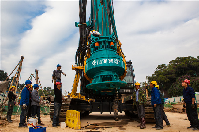 星际官网注册旋挖为厦门地铁建设打通“筋脉”