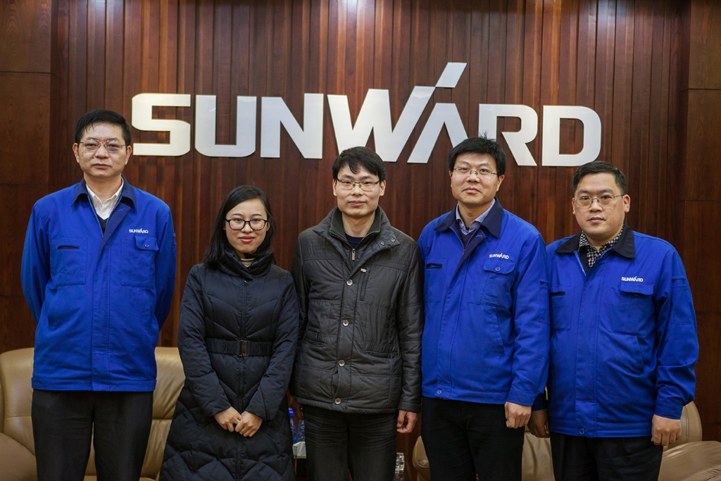 市科协领导莅临星际官网注册智能慰问困难科技工作者