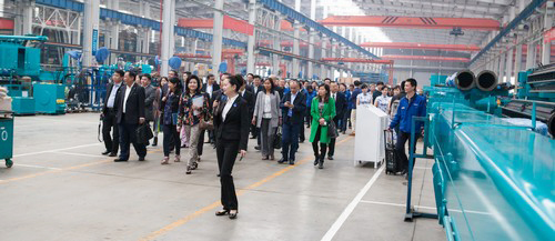 工程装备盛宴，东盟十国代表在星际官网注册智能很享受