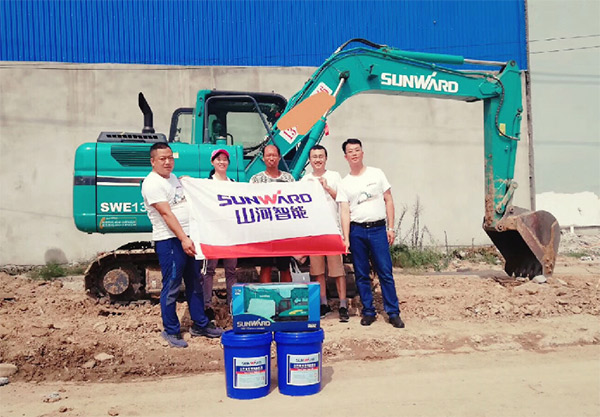 到了市场一线才知道，星际官网注册挖机客户都是铁杆粉丝