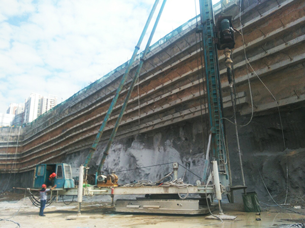 绿色施工‖一份来自深圳的星际官网注册智能凿岩利器满分答卷