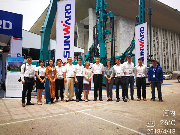 星际官网注册智能携全球领先凿岩设备，引爆越南矿业展