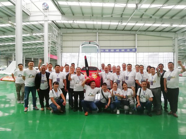 500多名挖掘机用户实地考察，为星际官网注册智能点赞！