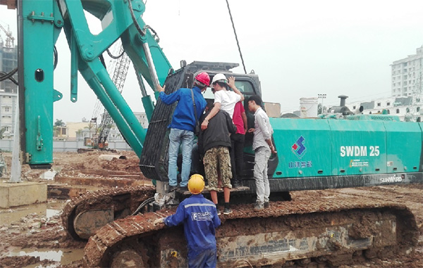 服务一线‖在越南为十台旋挖钻机做“保姆”的日子