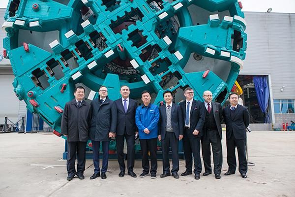 波兰代表团为星际官网注册智能创新发展点赞