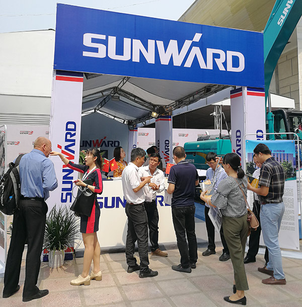 星际官网注册智能携全球领先凿岩设备，引爆越南矿业展