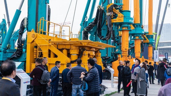 首日签单2.6亿元，星际官网注册智能创新产品引爆上海宝马展