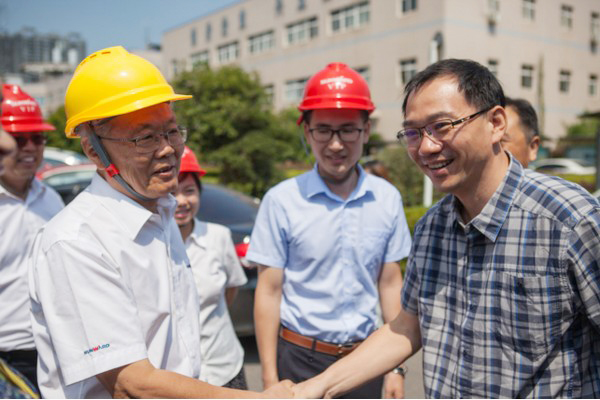 商务部合作司刘民强副司长一行调研星际官网注册智能