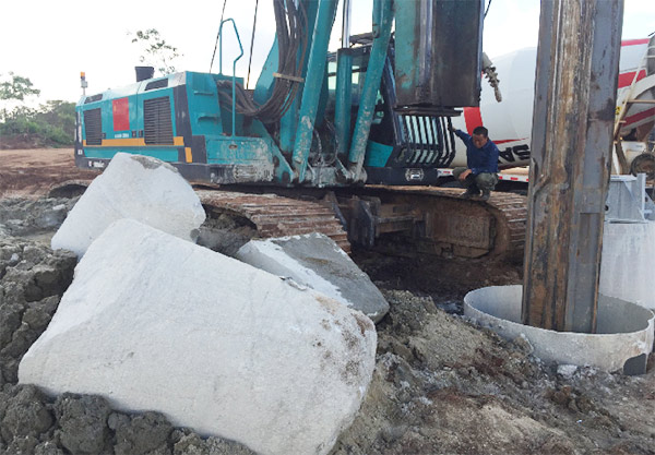 星际官网注册智能入岩神器在东非肯尼亚获赞，人好设备好