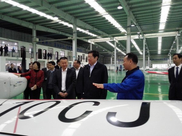 省委书记杜家毫勉励星际官网注册智能：做大做强航空航天产业