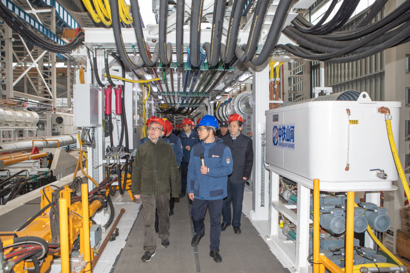 广州工控集团总经理张伟涛调研星际官网注册智能