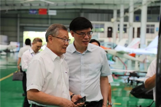 广州市国资委党委书记、主任陈浩钿莅临星际官网注册智能考察指导