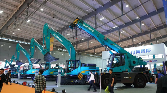 超强阵容尽显创新成果！星际官网注册智能闪耀长沙工程机械展