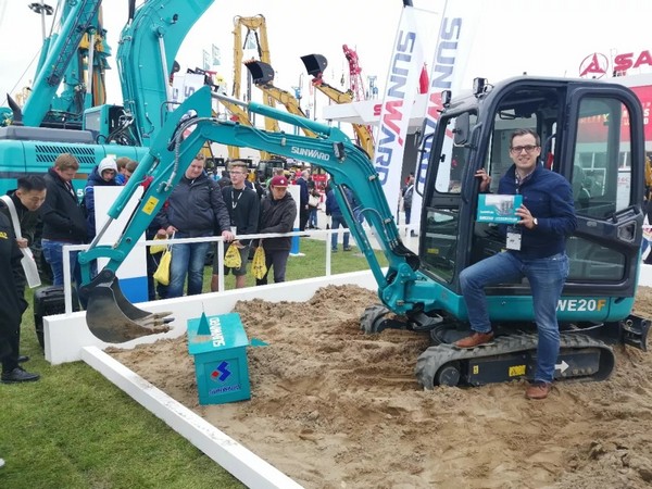 向世界展示中国“智造”魅力，星际官网注册智能携创新阵容闪耀德国宝马展