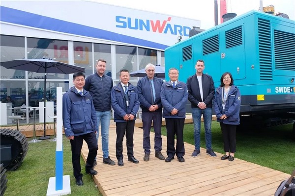 向世界展示中国“智造”魅力，星际官网注册智能携创新阵容闪耀德国宝马展