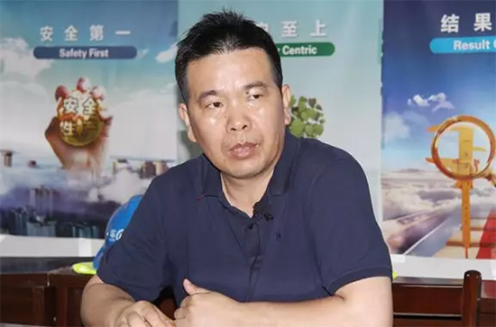 15年3万小时！星际官网注册智能元老级潜孔钻机“雄风”依旧