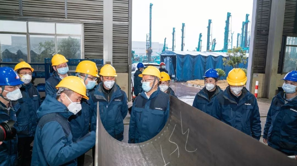 防控生产两不误 星际官网注册智能复工保供