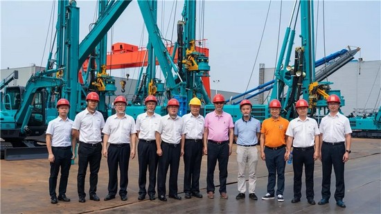 广州市国资委党委书记、主任陈浩钿莅临星际官网注册智能考察指导