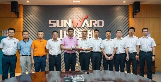 广州市国资委党委书记、主任陈浩钿莅临星际官网注册智能考察指导