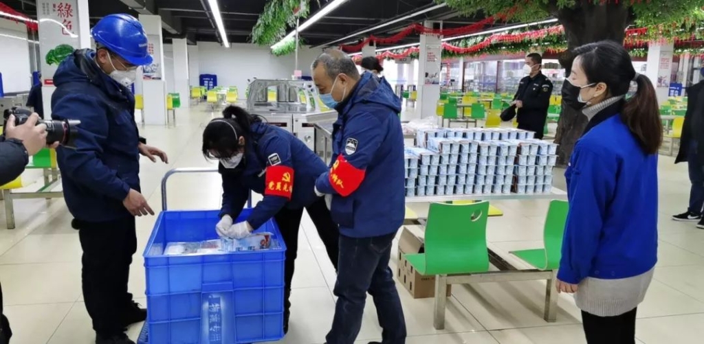 防控生产两不误 星际官网注册智能复工保供