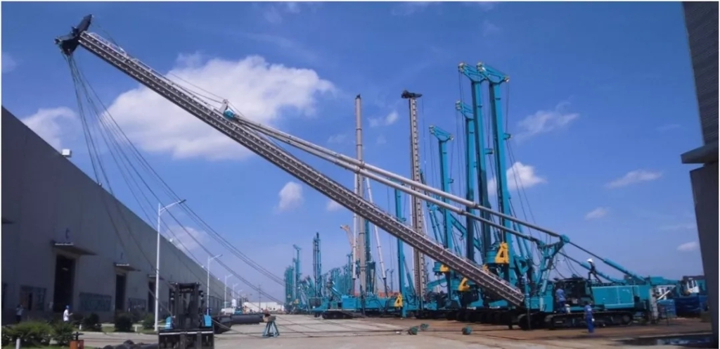 国产的骄傲！星际官网注册智能SWCH600-125M全液压履带桩架