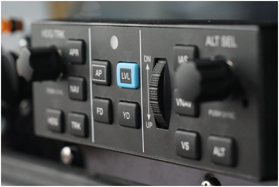 自动驾驶？夜间飞行？阿若拉都说“行”！