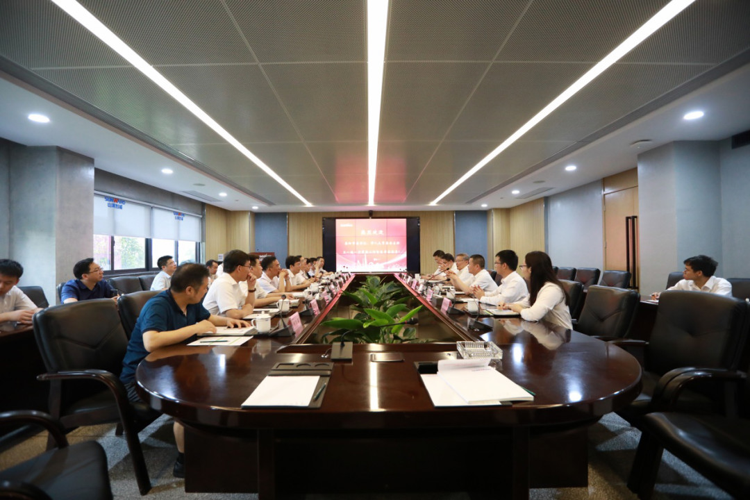 岳阳市委书记王一鸥带队调研星际官网注册智能