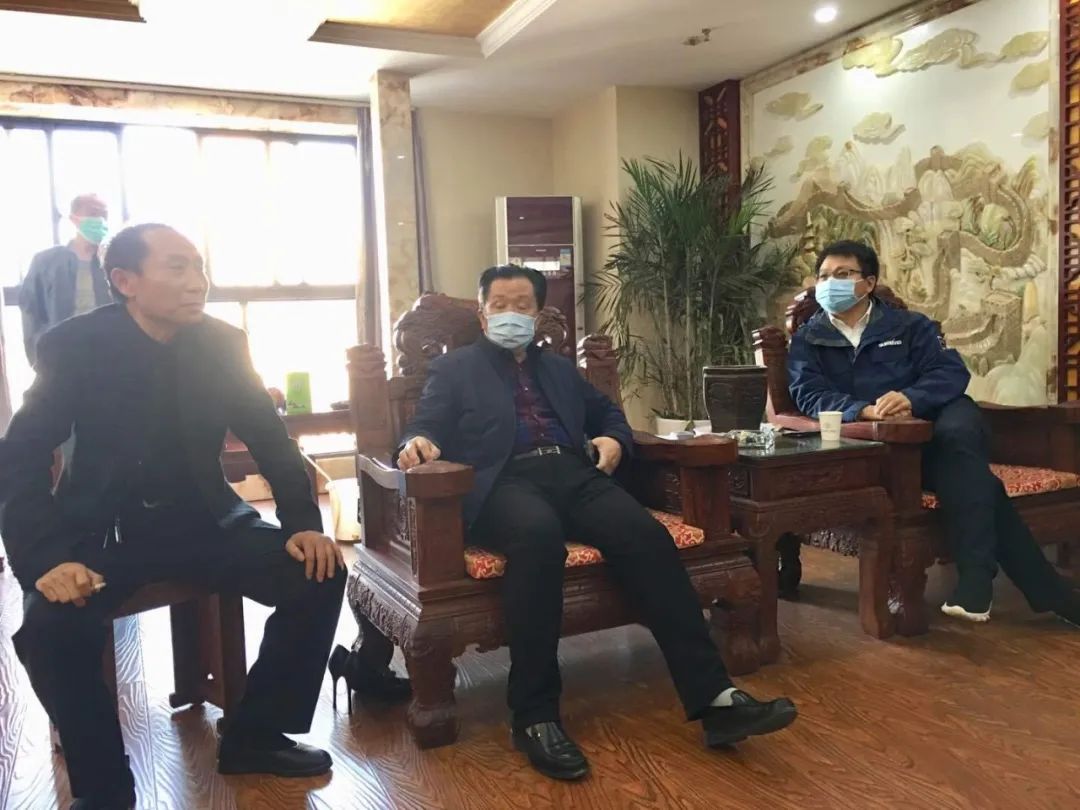 武汉加油！星际官网注册智能武汉传关爱