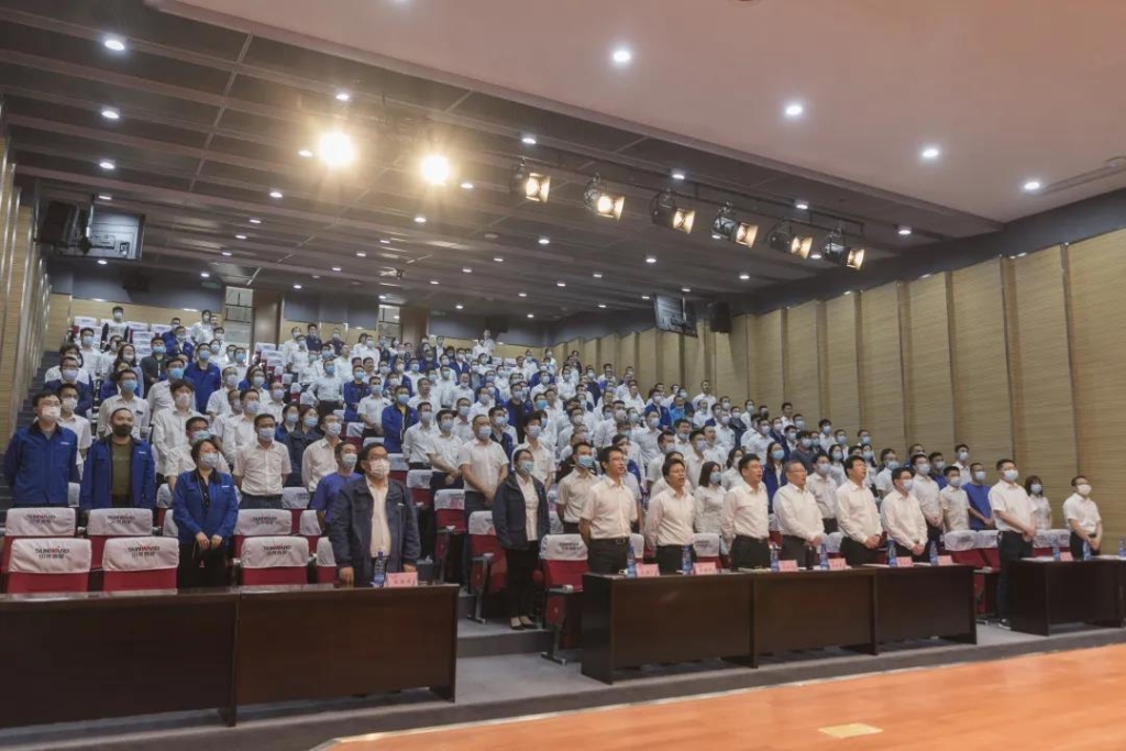 星际官网注册智能隆重表彰战“疫”先进