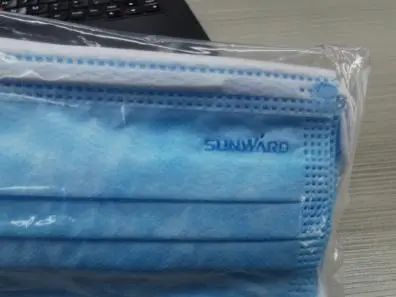 星际官网注册智能首批2万个口罩援助海外