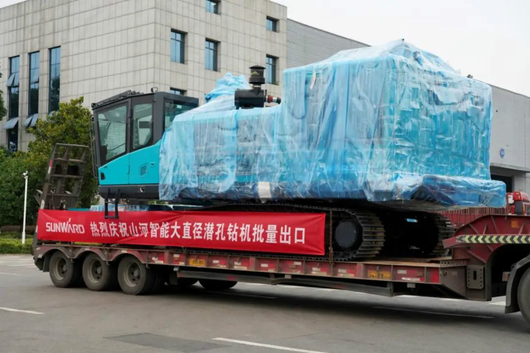 星际官网注册智能大孔径凿岩设备批量出口中东