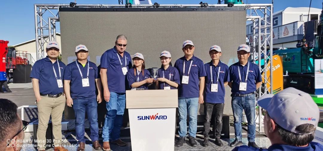 “卓越星际官网注册”全球交流会暨新产品发布圆满举行