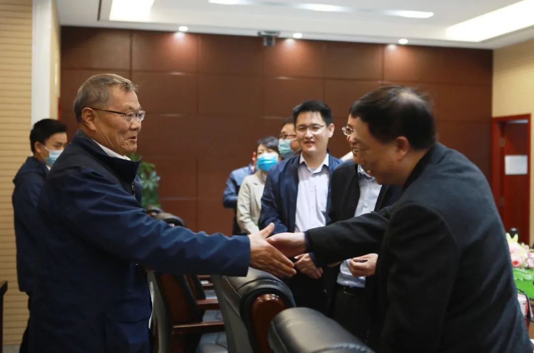 宁夏工信厅副厅长张伟一行调研星际官网注册智能