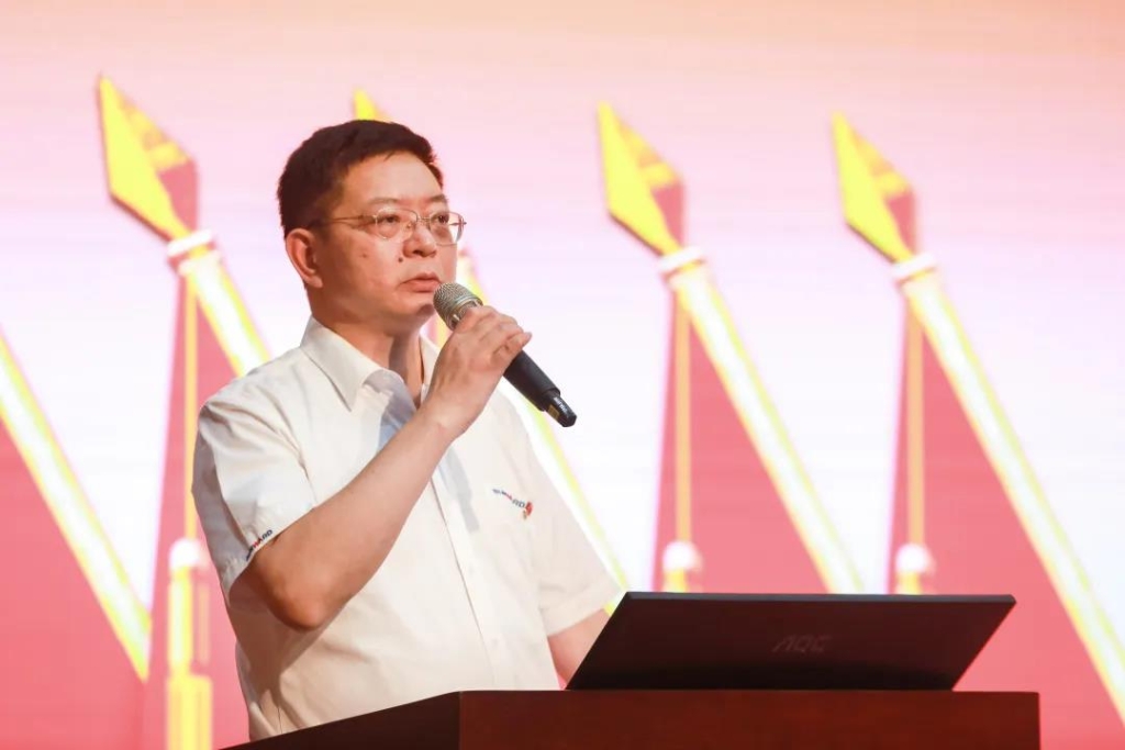 凝心聚力 迎接挑战 共赢星际官网注册 ——星际官网注册智能五届三次“双代会”胜利召开