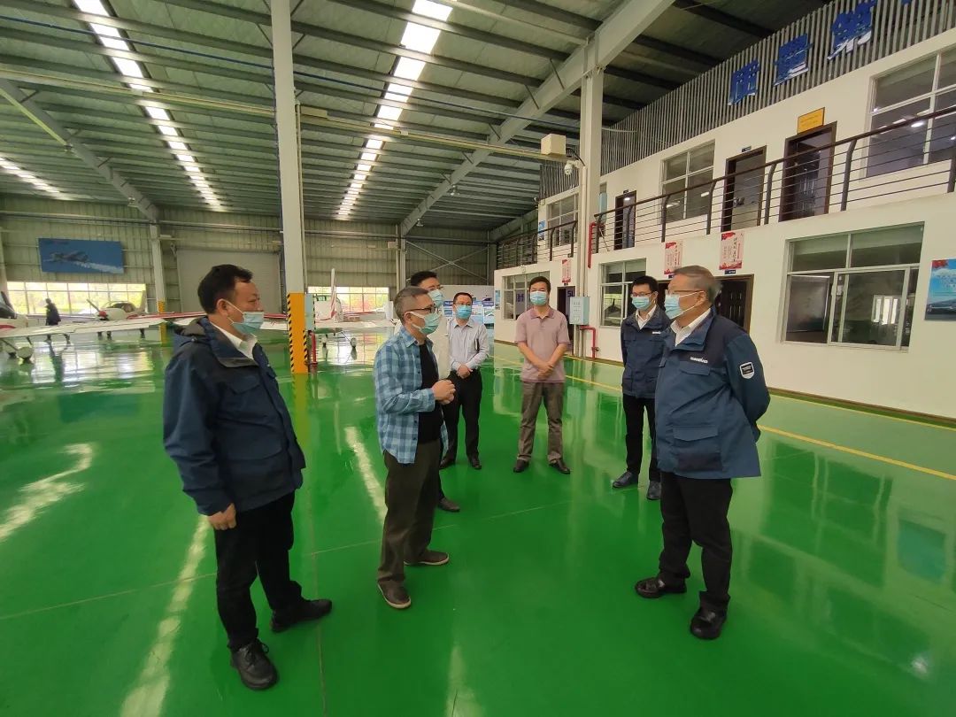 广州工控总经理张伟涛调研星际官网注册航空