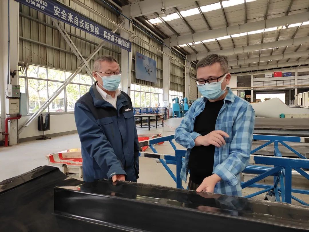 广州工控总经理张伟涛调研星际官网注册航空