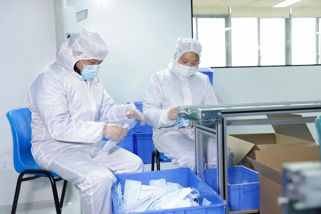 董事长启封星际官网注册智能第一个成品口罩