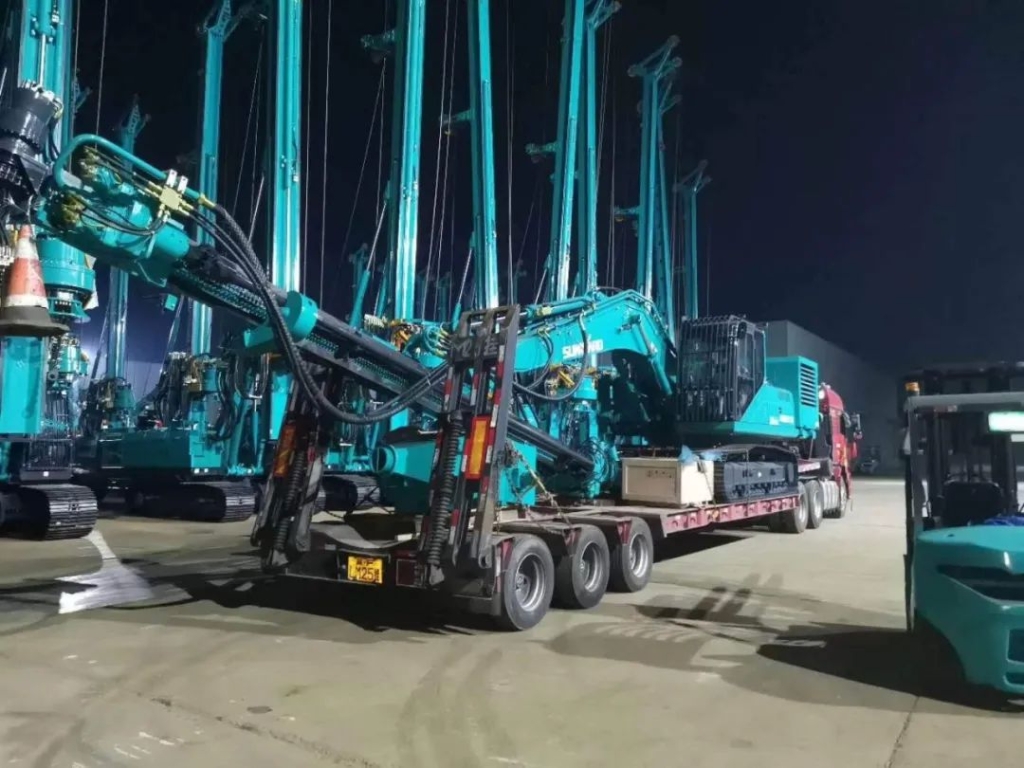 星际官网注册钻机深圳闹市显身手