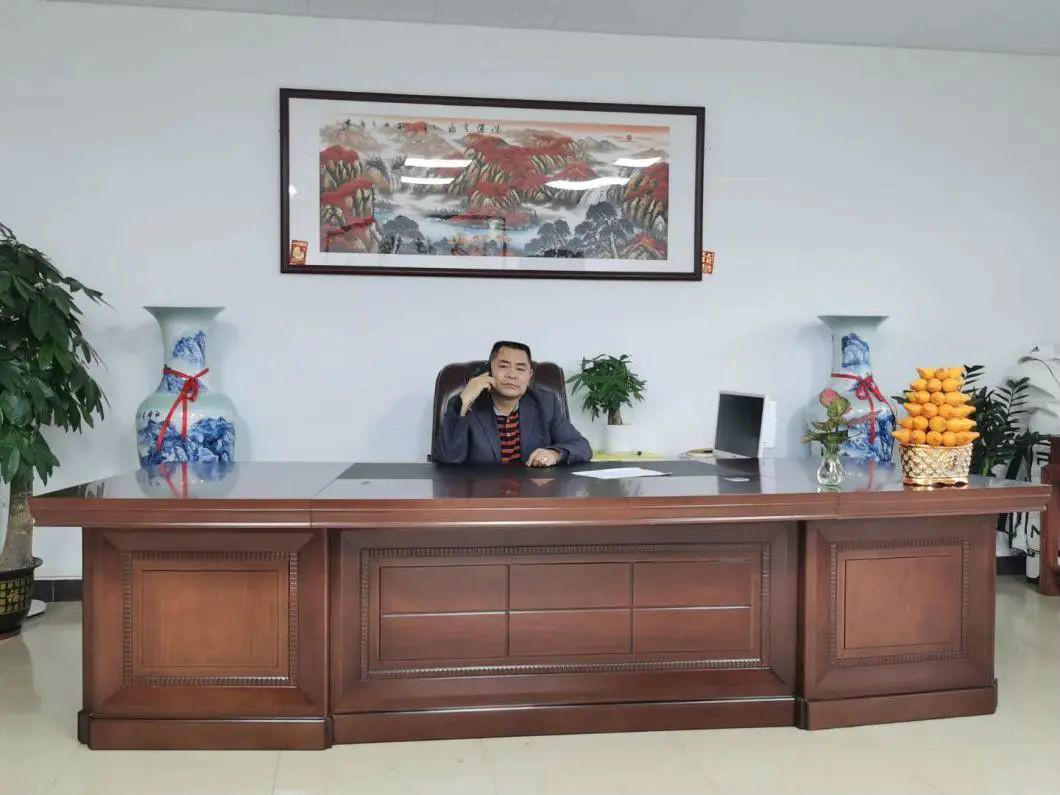 从事基础施工32年的老行家为星际官网注册智能旋挖钻机代言