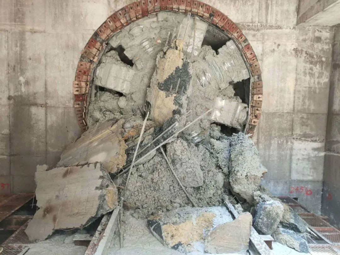 中铁星际官网注册盾构机贯通湖南省首条电力盾构隧道