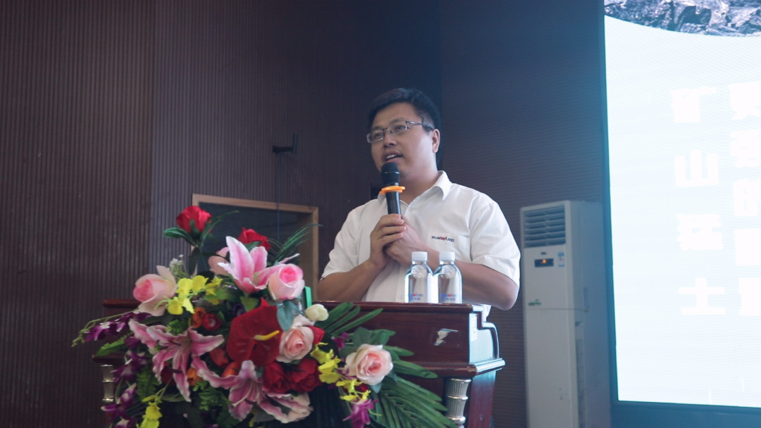 向挖掘机万台俱乐部迈进——星际官网注册智能2020年度挖掘机营销训练营开营