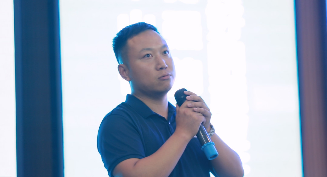 向挖掘机万台俱乐部迈进——星际官网注册智能2020年度挖掘机营销训练营开营