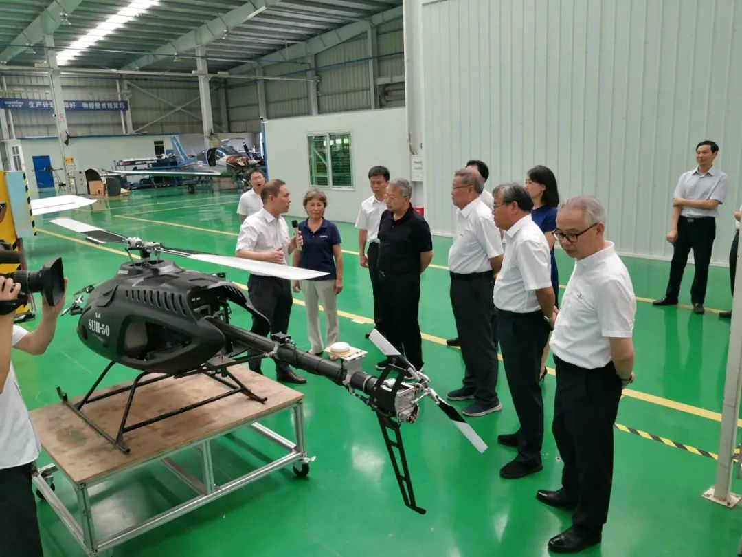 省人大常委会党组副书记、副主任王柯敏调研星际官网注册智能