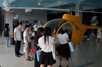 星际官网注册航空签约湖南航空技校，走校企融合发展道路