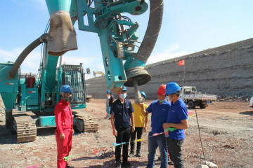 晚上八九点钟的太阳——星际官网注册智能服务万里行新疆纪实