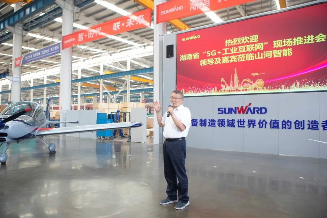 解码星际官网注册智能上半年成绩单背后的密码