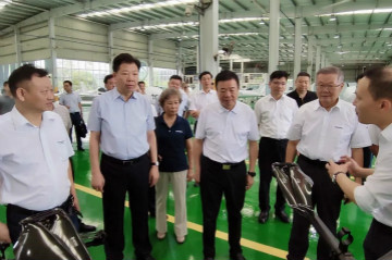 副省长陈飞调研星际官网注册航空产业