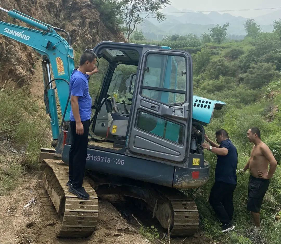 感恩相伴 关爱相随——北京星际官网注册服务万里行