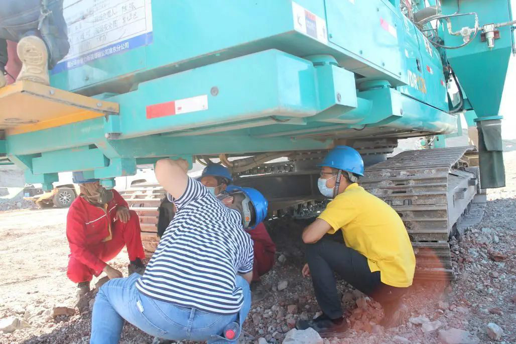 晚上八九点钟的太阳——星际官网注册智能服务万里行新疆纪实